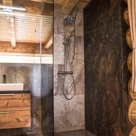 Chalet Blockhausen Luxus