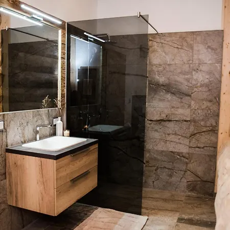 Blockhausen Luxus
