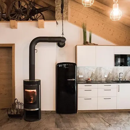 Blockhausen Luxus Chalet Oberschwarzenberg