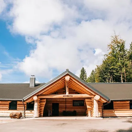 Blockhausen Luxus Chalet Oberschwarzenberg